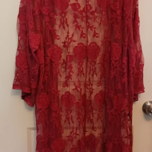 Torrid dusty red mesh crochet trim longline kimono size 3 22-24 - Picture 2 of 8